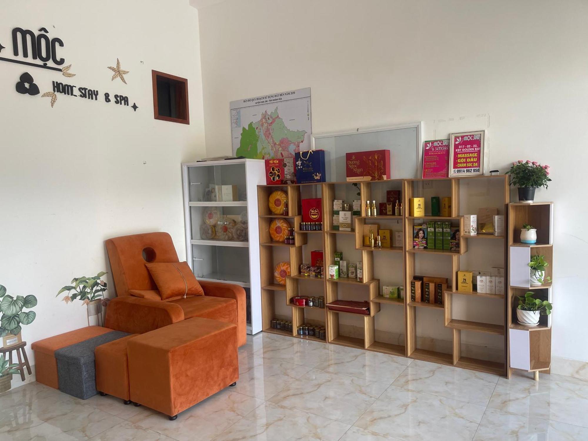 Moc Homestay- Near Bai Dai Beach Cam Lam Luaran gambar